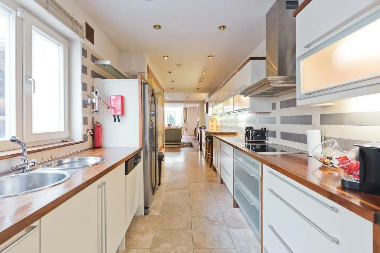 The Brendan Gleeson Suite - Hiphipstay Dublin