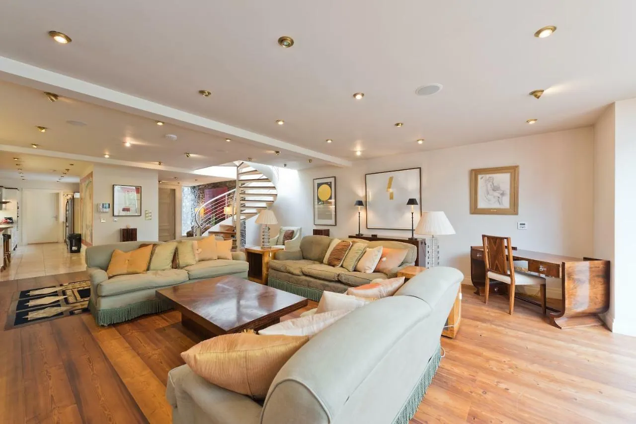 Feriehus The Brendan Gleeson Suite - Hiphipstay Dublin